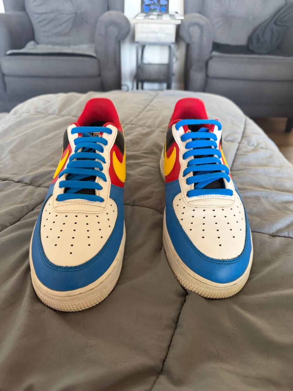 Nike Uno Air Force 1 in Blue, Yellow, Red, White & Black - Picture 2 of 11